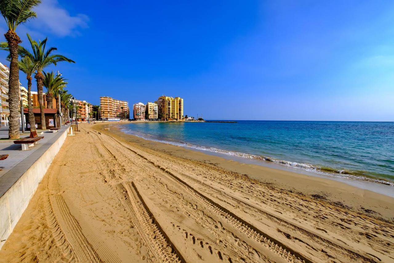 Holiday Suite Fragata Torrevieja Luaran gambar