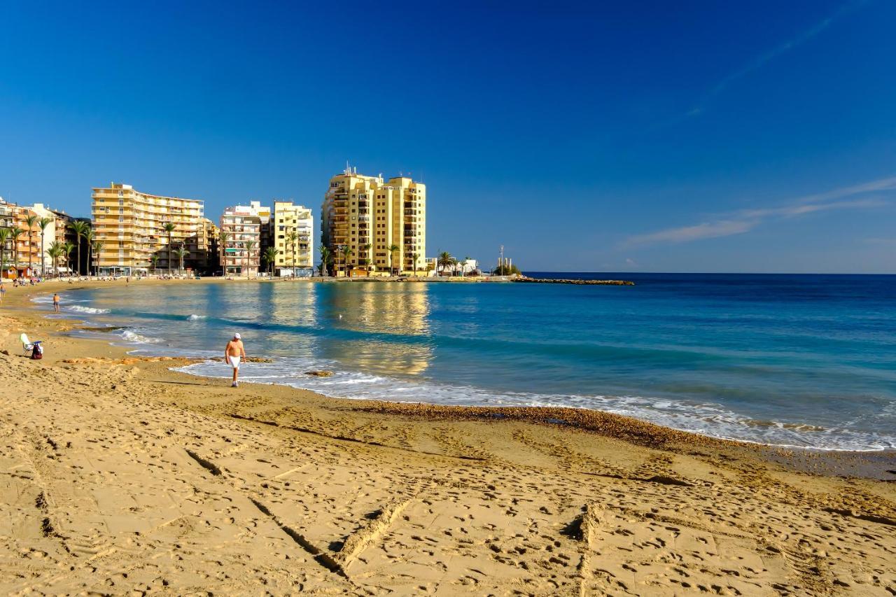 Holiday Suite Fragata Torrevieja Luaran gambar
